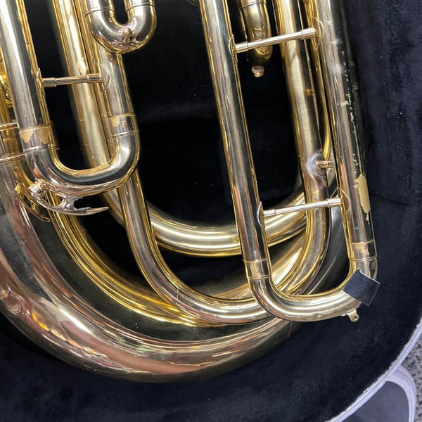 King 1135 Tuba 3 Valve w/Case