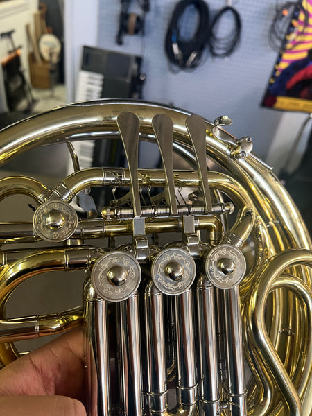 Eastman EFH682 Intermediate Double French Horn - Gold Brass Bell w/Case